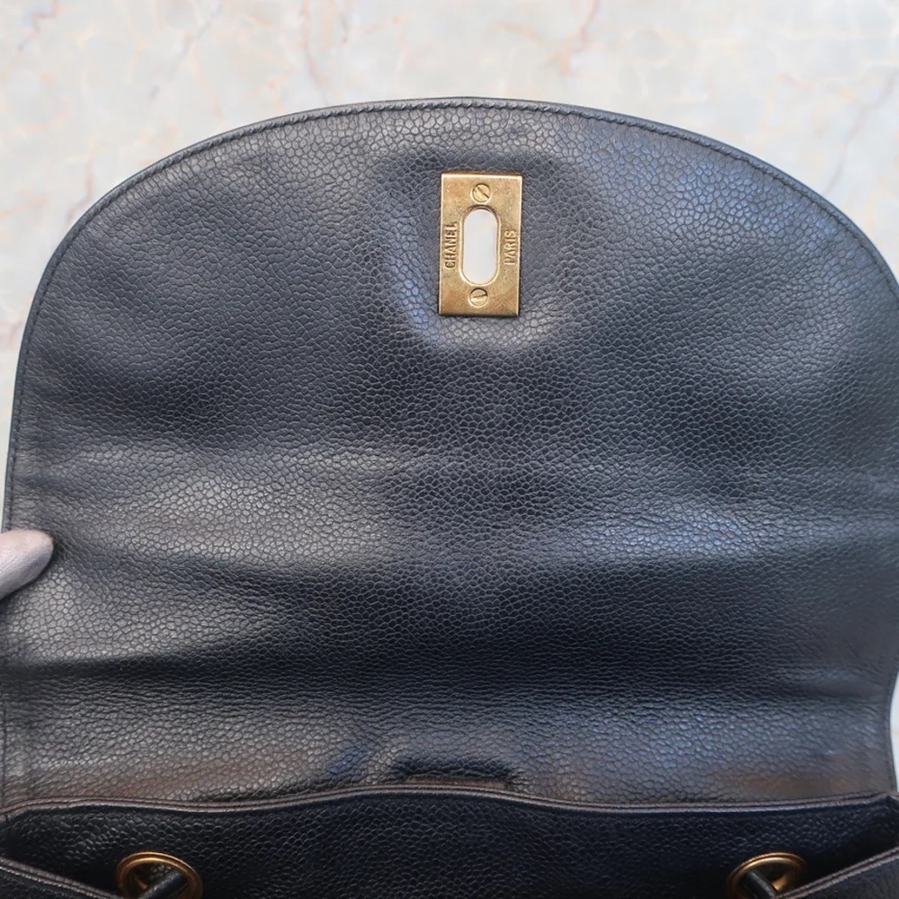 Authentic CHANEL black caviar leather backpack - Picture 4 of 16